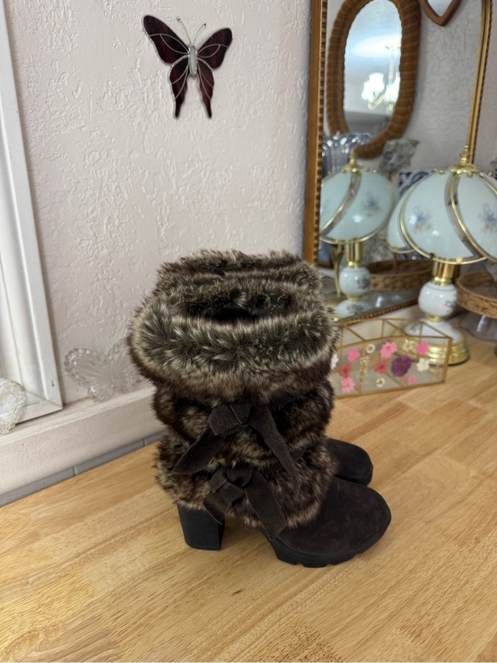 2000’s BEARPAW Brown Faux Fur Suede Chunky Heel Boots Size 5 Whimsigoth Y2K - Picture 2 of 13